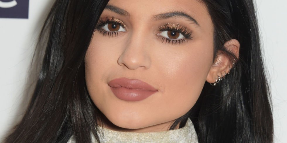 Consejos para dar volumen a los labios al estilo Kylie Jenner