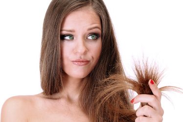 ¿Tienes el cabello seco y quebradizo? Prueba el nuevo aceite reparador de L'Occitane